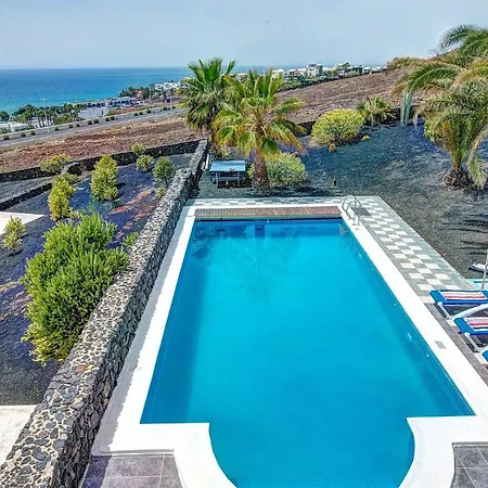 Rodea Cuatro By Plus Playa Blanca (Lanzarote)